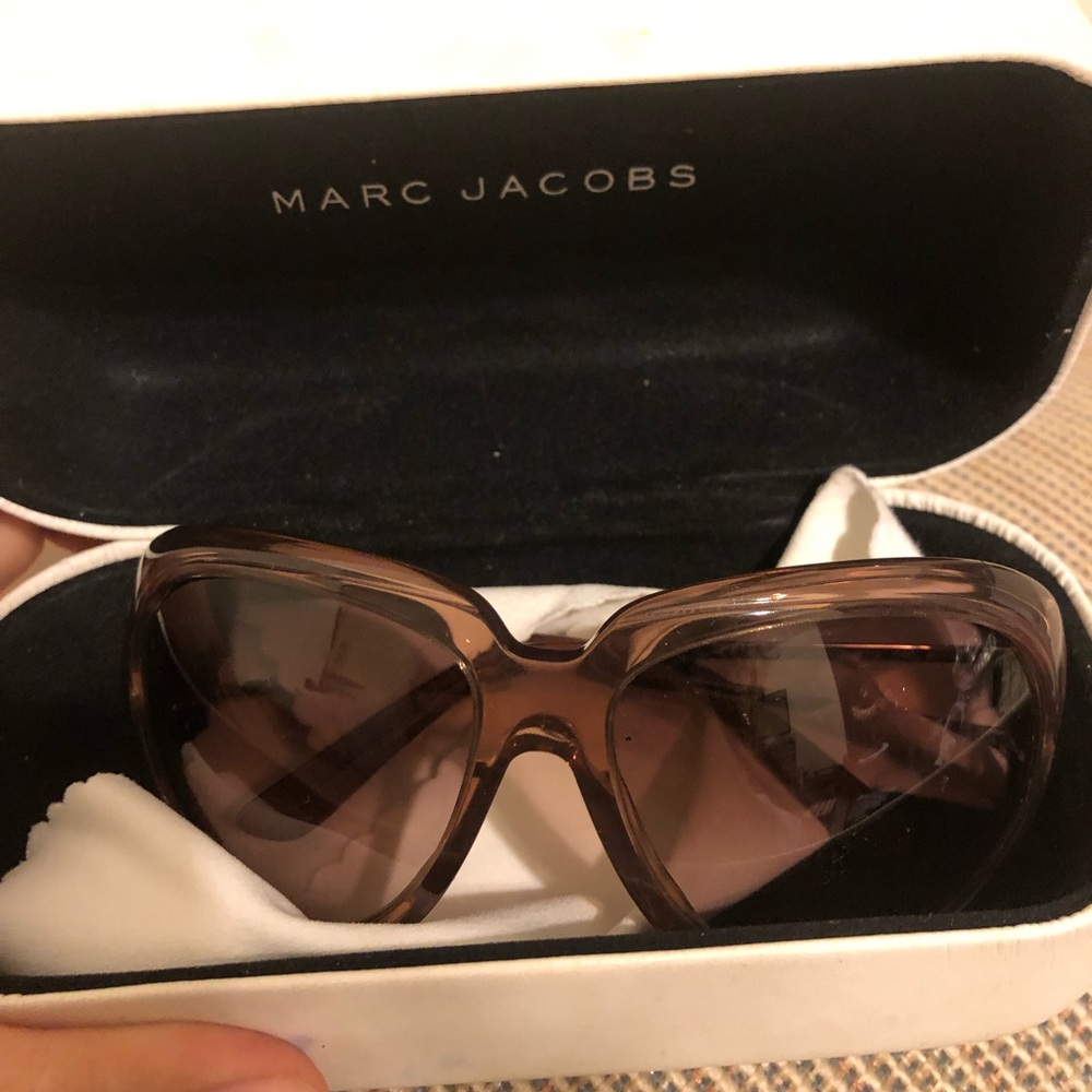 MJ sunglasses w/ case